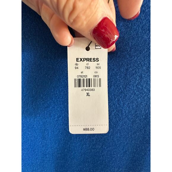 NWT Express Women's B;ue Long Sleeve Turtleneck Oversized Sweater Size XL - Picture 5 of 9